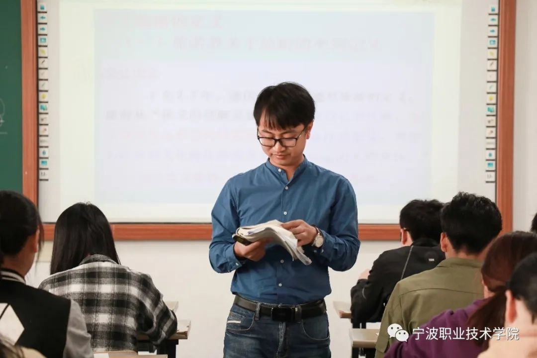丁镭照片.jpg 图片