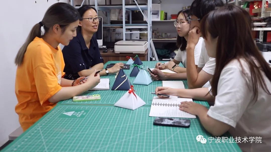 513F02D6E7C1D3BBB7B1411419DEF62F.jpg 图片